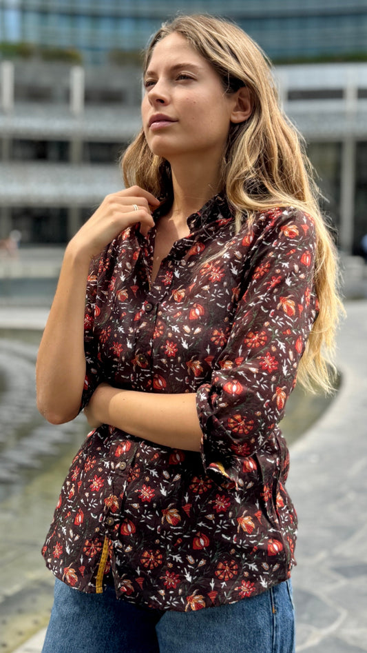 Camicia Donna in Cotone Indiano Block Print – Marrone con Fantasia Floreale, Maniche Lunghe, Bottoni in Legno
