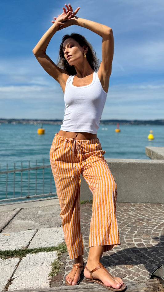 Pantaloni a sigaretta in cotone indiano arancione e bianco a righe – Block print artigianale