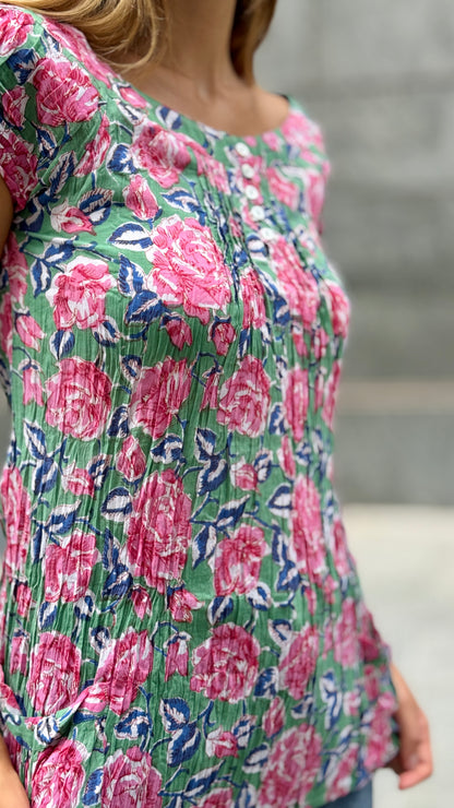 Camicia in Cotone Indiano Block Print – Verde con Fiori Blu e Rosa, Maniche Corte