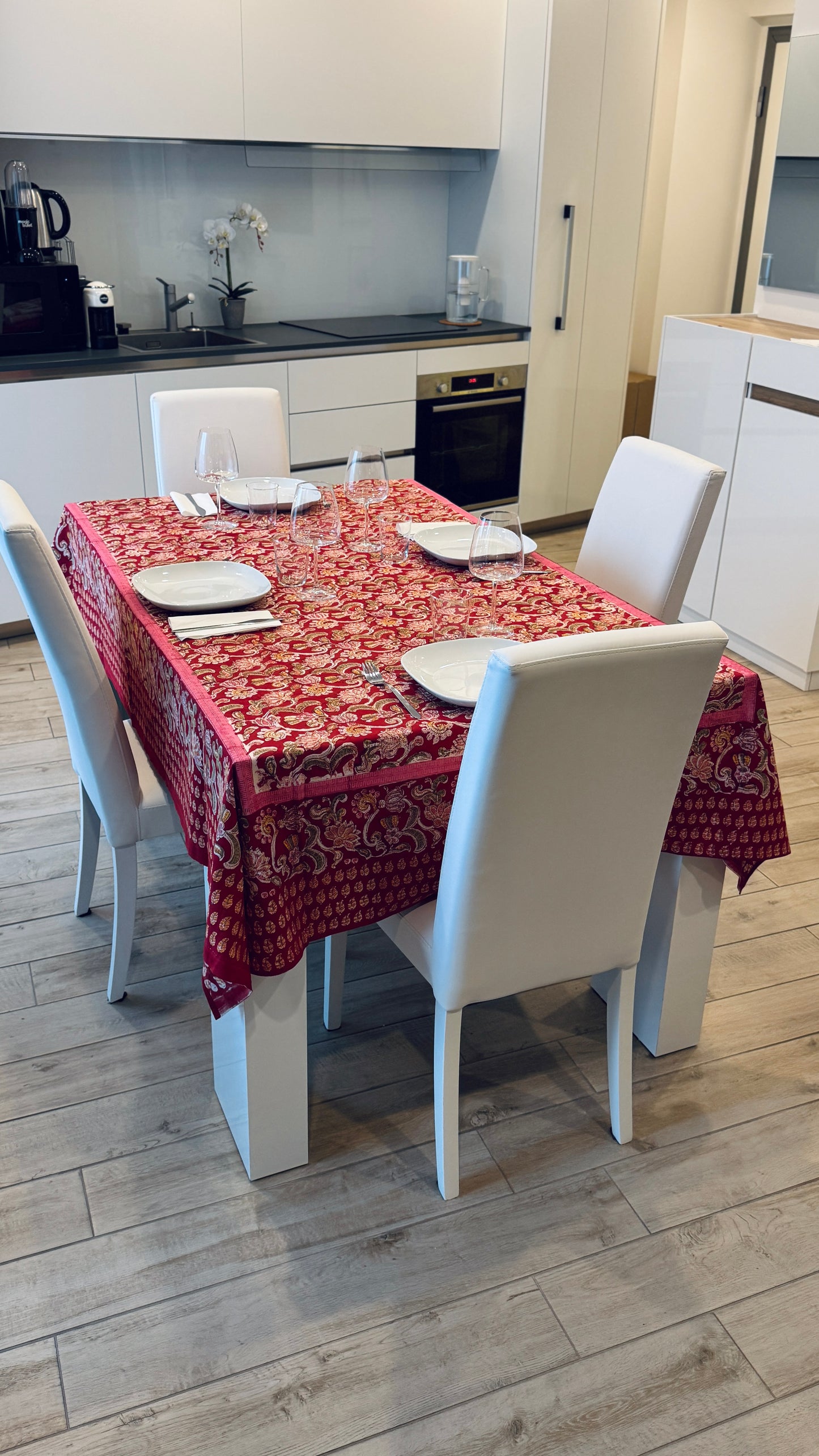 Hand-printed block print cotton tablecloth 150x220cm (60x87 inches): vibrant red botanical and floral pattern with double decorative border.
