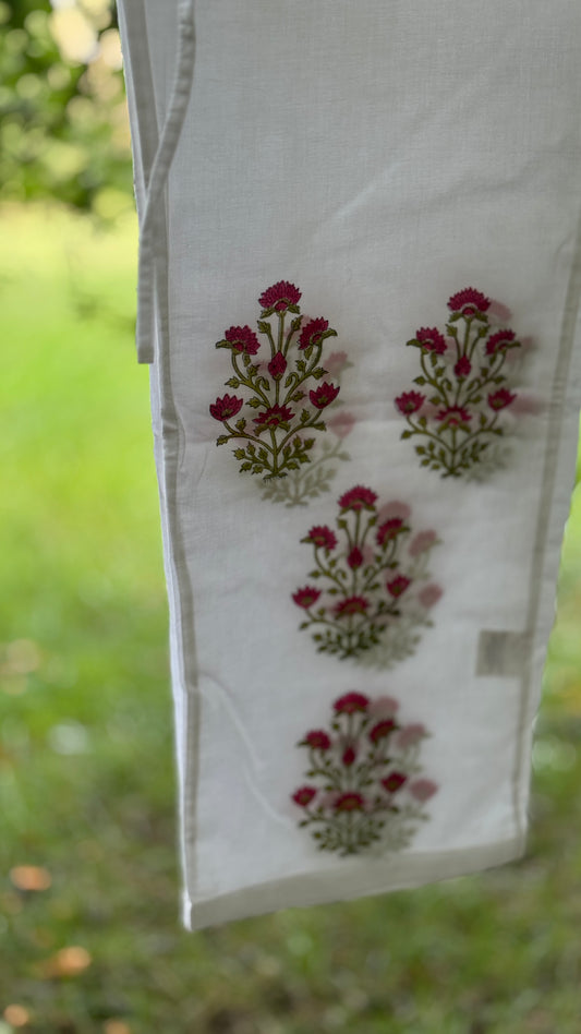 Pigiama Set in Cotone Voile Bianco – Stampa Buti Rossa Block Print