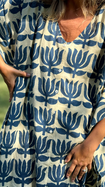Caftano in Cotone Indiano Blu Indigo e Bianco – Stampa Block Print Artigianale