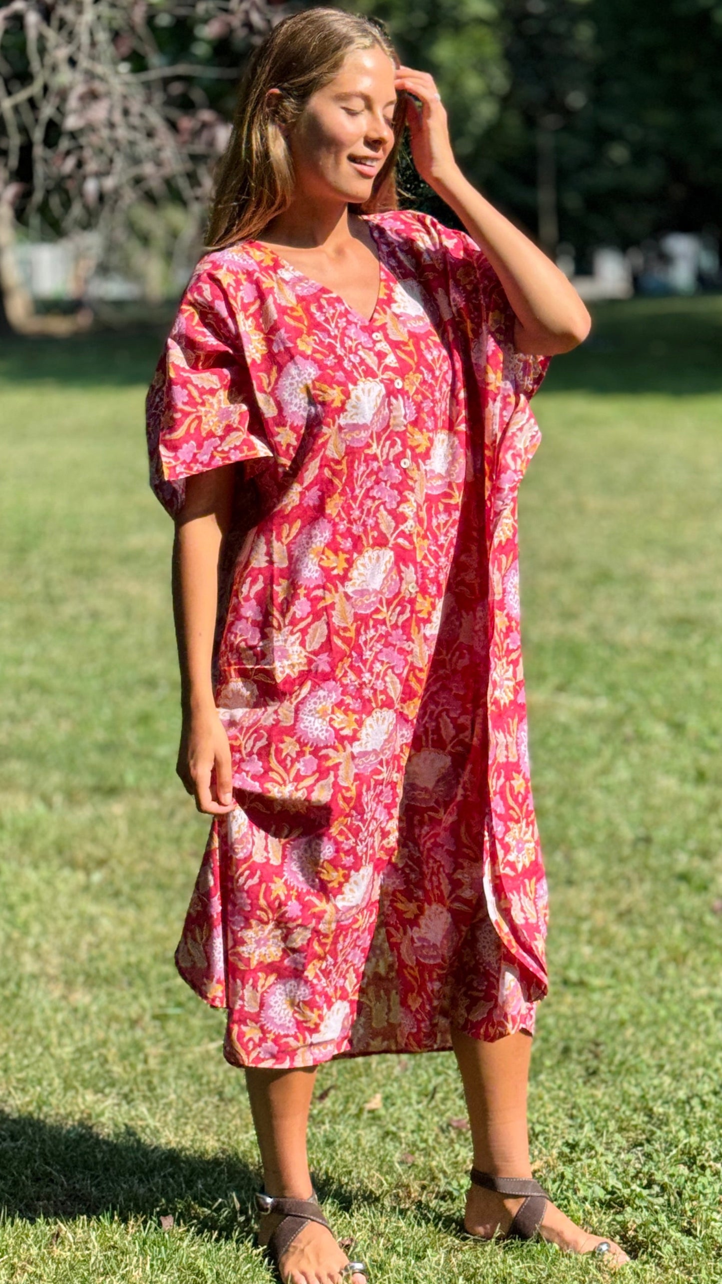 Caftano in Cotone Indiano Rosso Rosa Bianco e Arancio – Stampa Block Print Floreale Artigianale