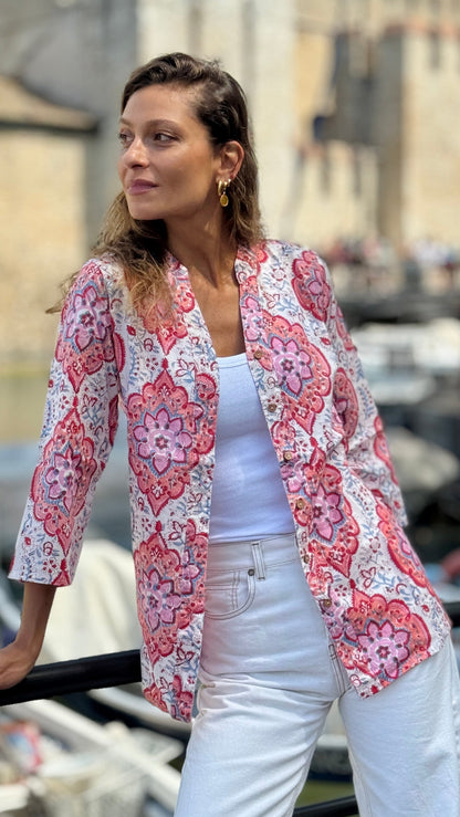 Camicia Donna in Cotone Indiano Block Print – Bianca e Rosa con Fantasia Geometrica, Maniche 3/4, Colletto a V, Bottoni in Legno