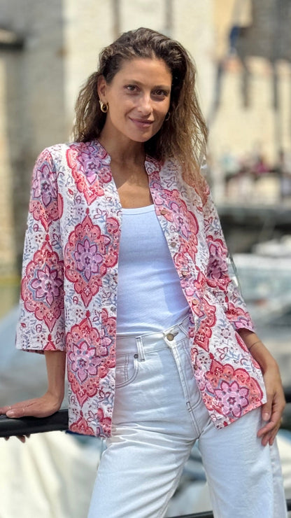 Camicia Donna in Cotone Indiano Block Print – Bianca e Rosa con Fantasia Geometrica, Maniche 3/4, Colletto a V, Bottoni in Legno