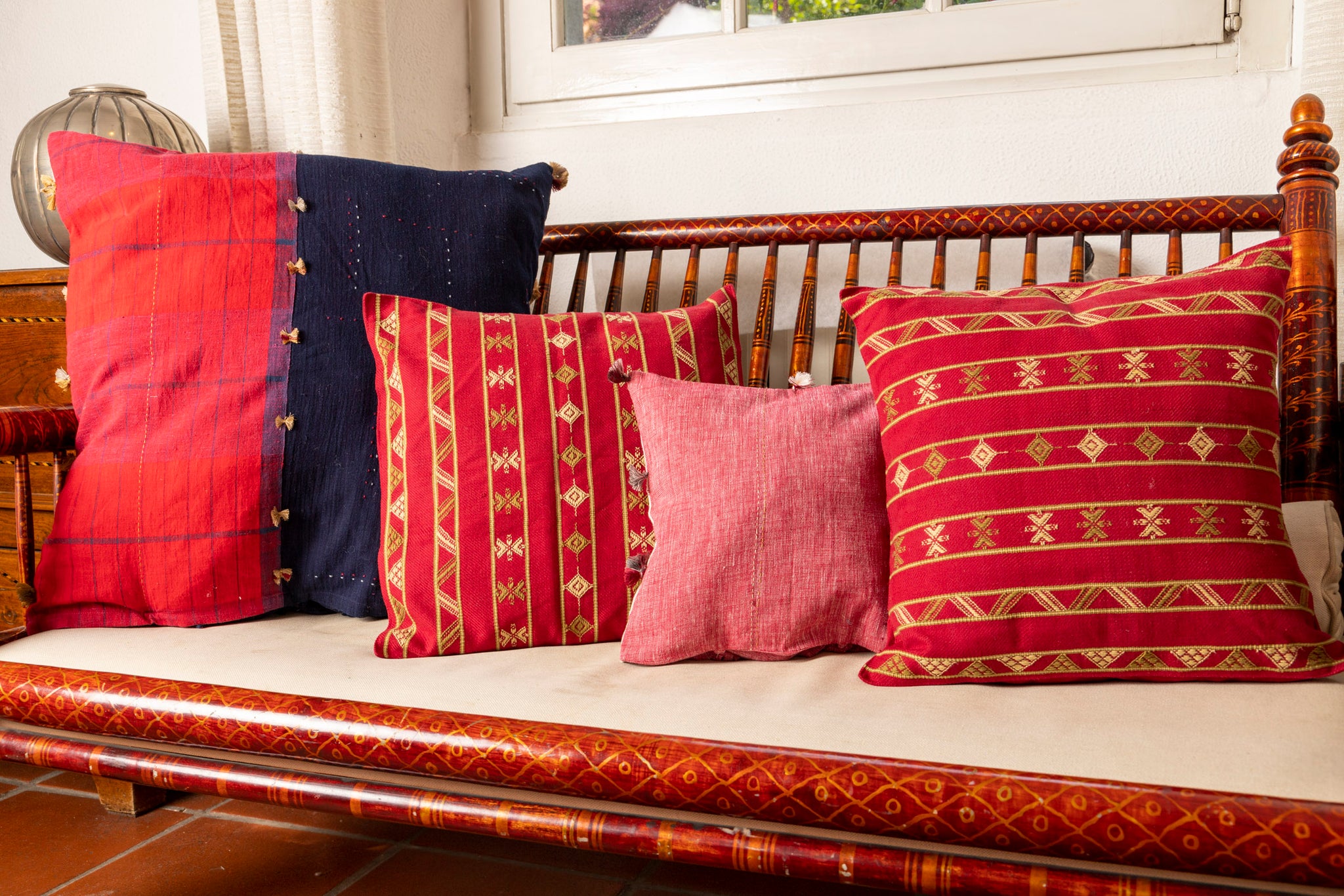 Set of 2 red and blue cotton cushion covers 60x60CM