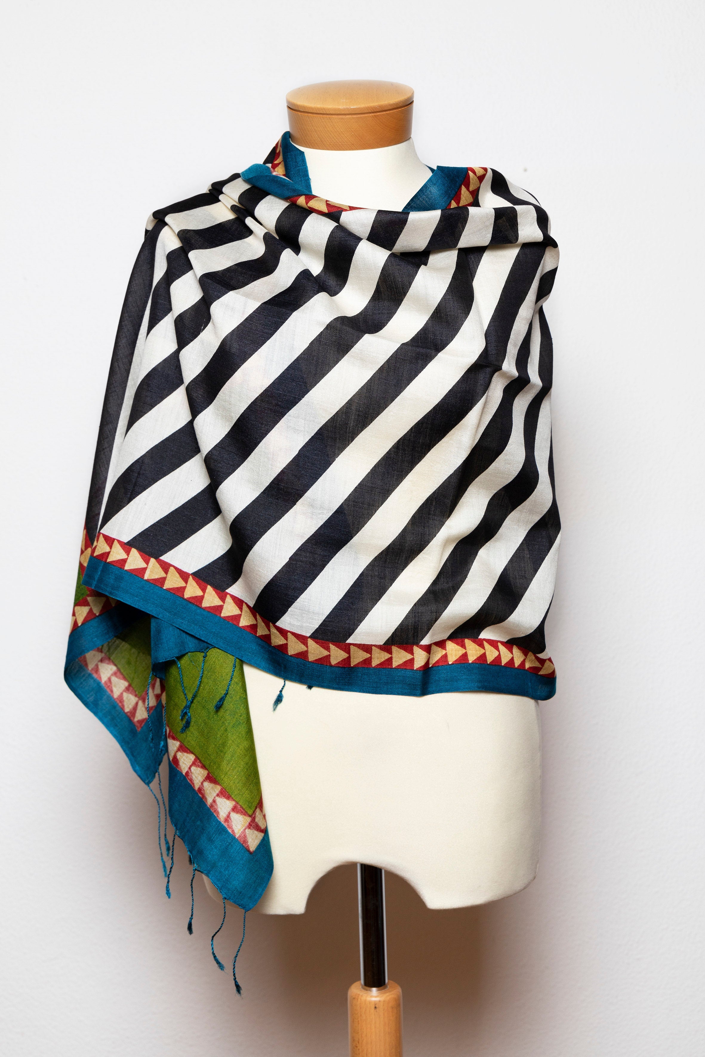 FRAAS Sciarpa In Seta Pura Con Disegno A Onde, 88x88 Cm, Accessorio Estate Ideale Per Donna
